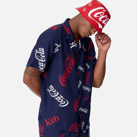 Kith x Coca-Cola Printed Button-Up Camp Collar Shirt - Medium - Picture 3 of 12
